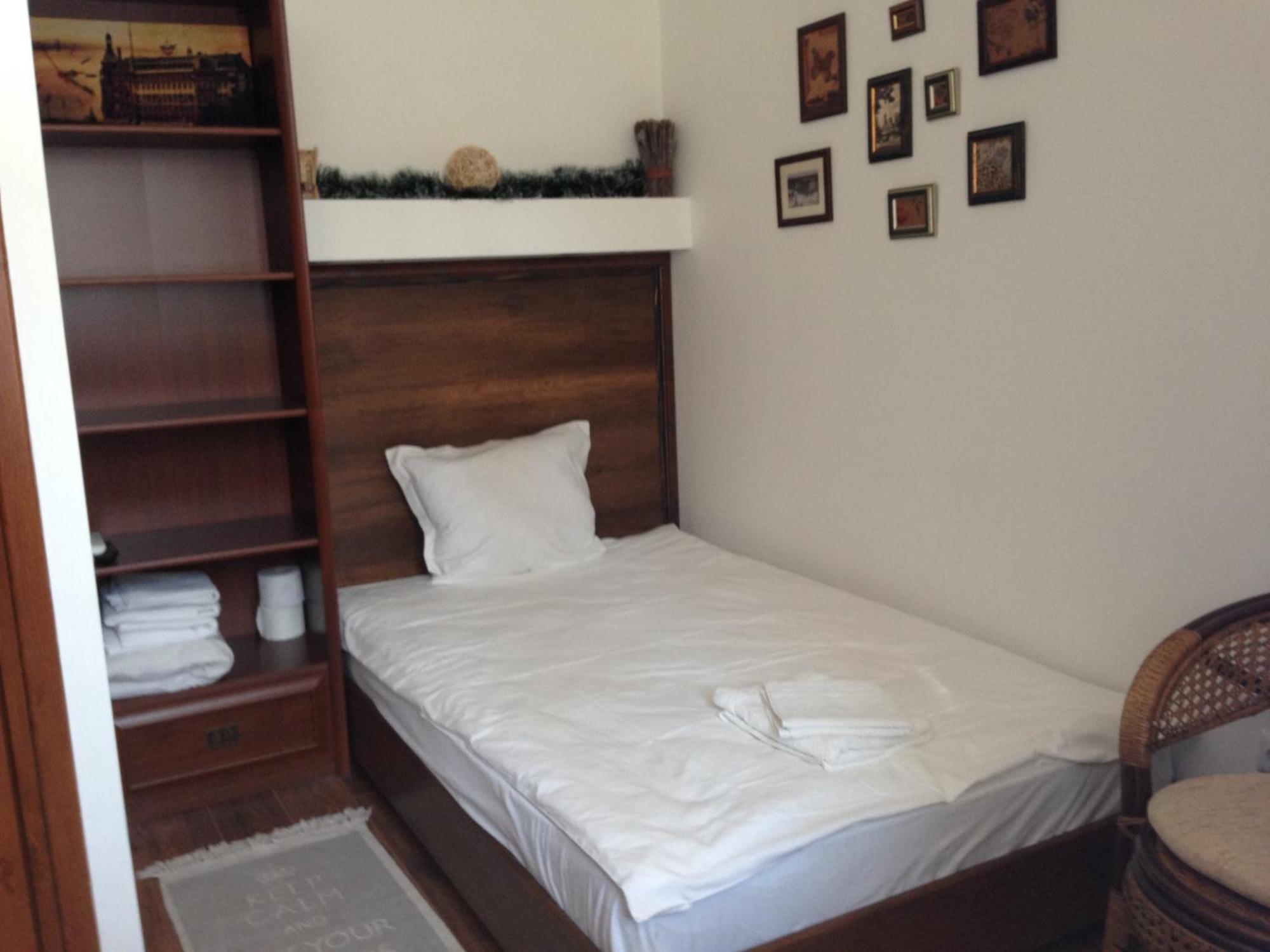 Guest Rooms Maria Luiza Varna Exterior foto