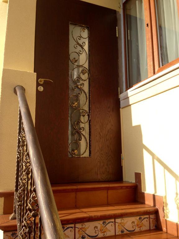 Guest Rooms Maria Luiza Varna Exterior foto