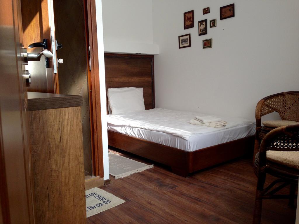 Guest Rooms Maria Luiza Varna Exterior foto